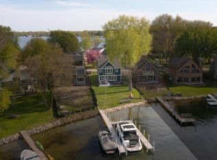 1444 Baldur Park Rd, Wayzata, MN 55391