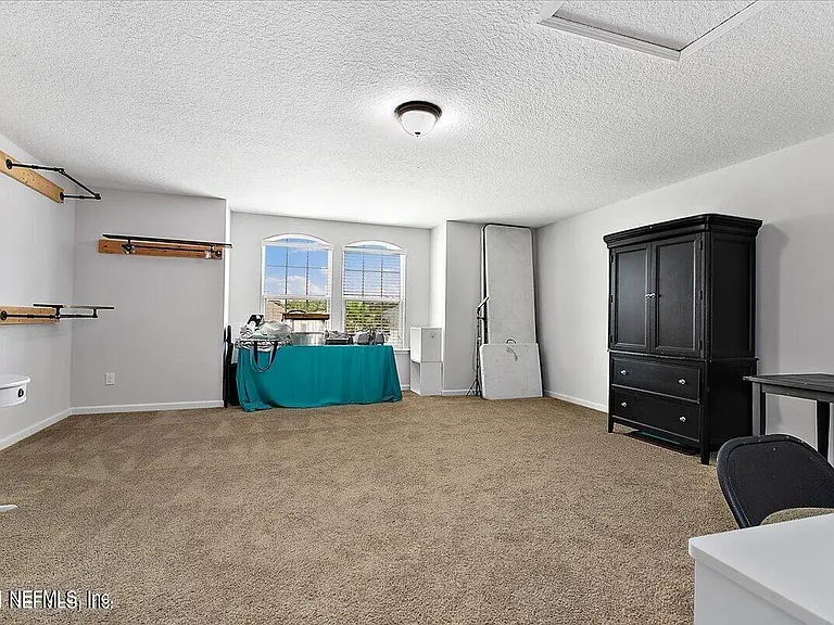15 King Palm Ct — Photo 23