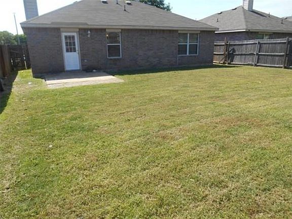 2nd image of 816 Arbol Verde Ct