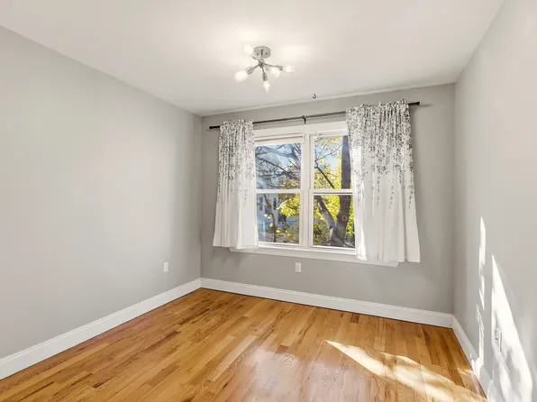 381 Communipaw Avenue image 14 of 23