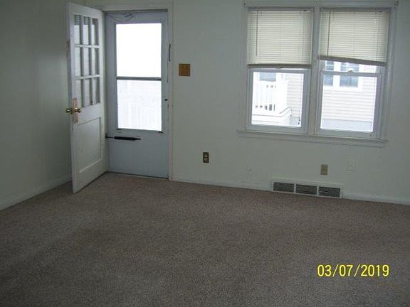 3rd image of 1016 W A St