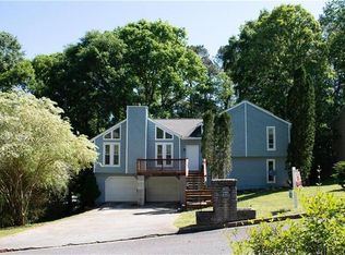 306 Mackinac Holw, Lawrenceville, GA 30044