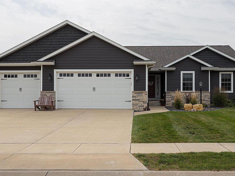 1st image of 345 Hillside Dr