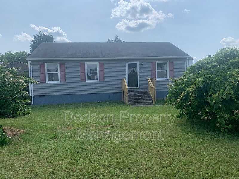 1st image of 907 Bowitch Ct