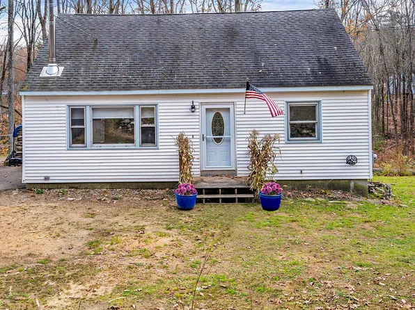 4 Richard Court, Raymond, NH 03077