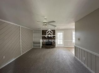 6812 Starkenburg Ln, Memphis, TN 38115