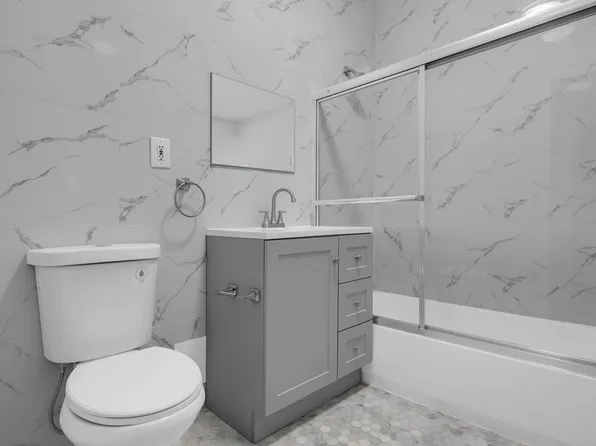 125 Quincy Street image 1 of 9