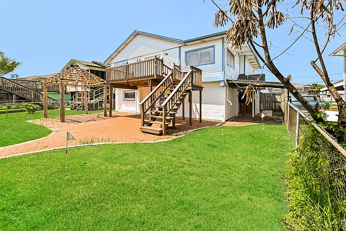 228 Barracuda St — Photo 16