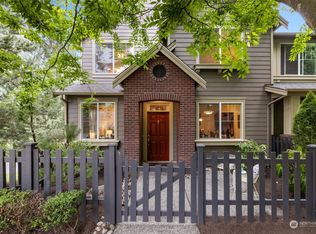 10715 Ross Rd UNIT B, Bothell, WA 98011