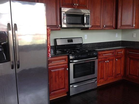 3rd image of 3420 Piedmont Dr