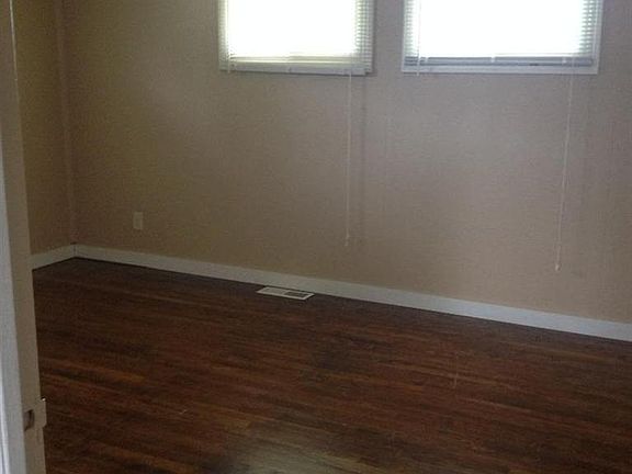 5th image of 2532 Ghent Ave