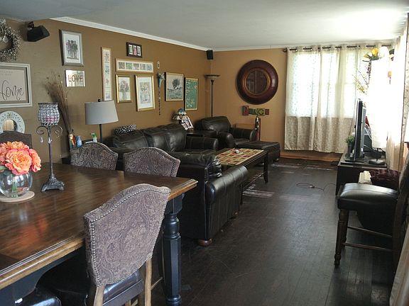 3rd image of 8 Seth Ln