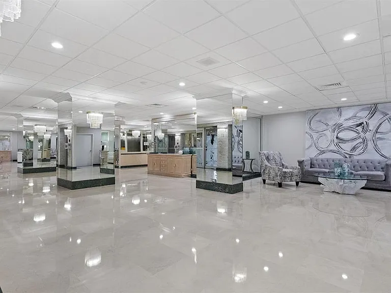 3900 Galt Ocean Dr #2114 — Photo 25