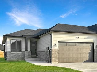 25 Duskridge Rd, Chatham Kent, ON N7L 0G7