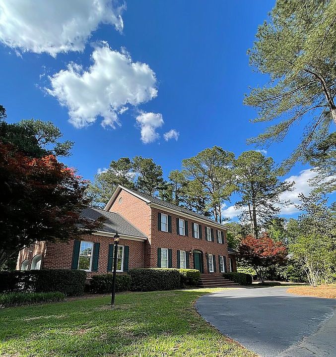 1st image of 208 Gatewood Dr