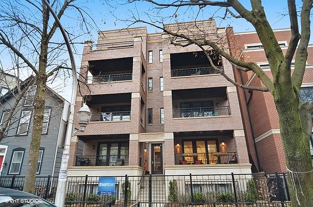 1st image of 722 W Aldine Ave #1E