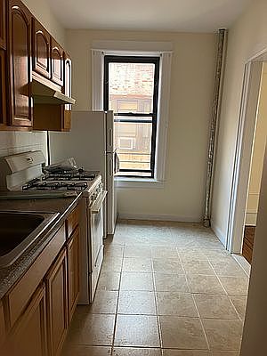 2nd image of 109 Sterling St #29