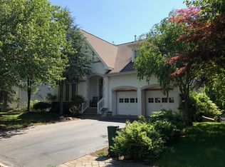 12 River Dell, Oakland, NJ 07436