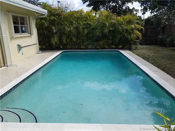 2nd image of 1706 NW 39th St