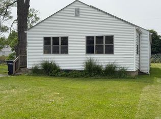 2817 N Milton St, Muncie, IN 47303