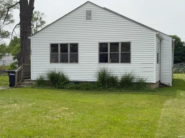 2817 N Milton St, Muncie, IN 47303