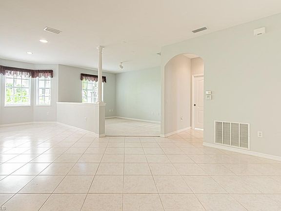 4th image of 2215 Hawksridge Dr #802