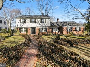 2 Plymouth Cir, Hershey, PA 17033