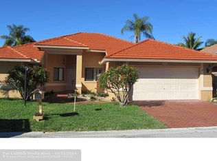 11611 SW 10th St, Pembroke Pines, FL 33025