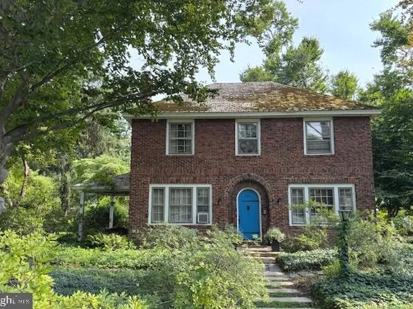 901 Main St, Riverton, NJ 08077