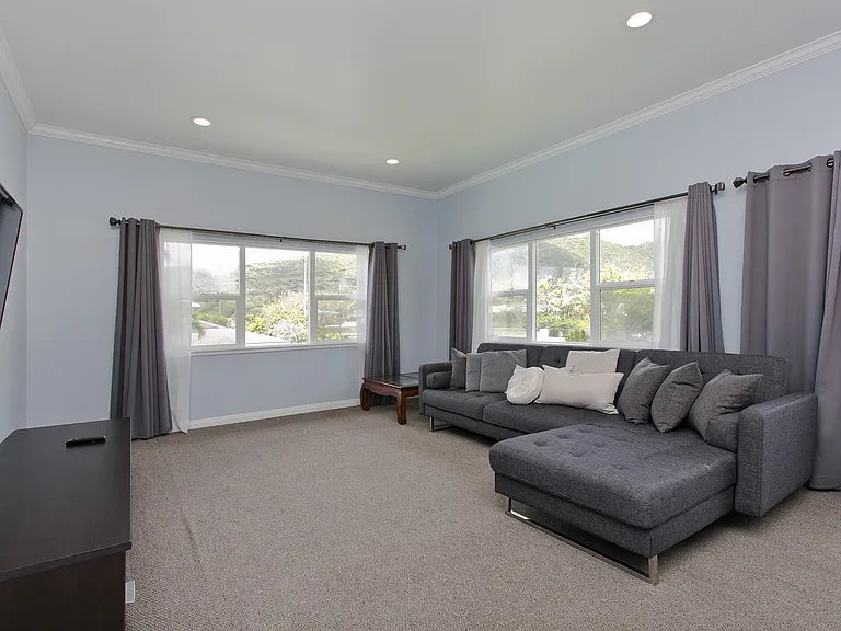6153 Kalanianaole Hwy #2 — Photo 17