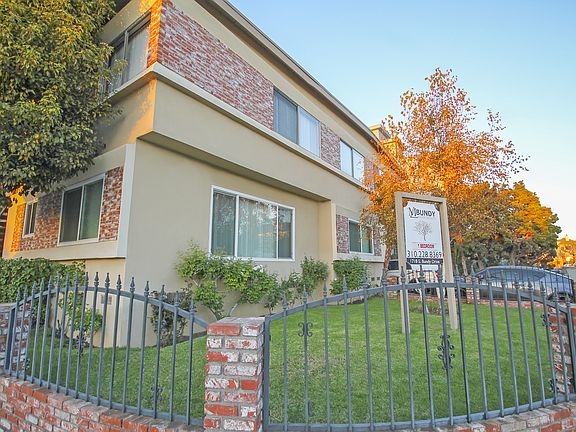 2nd image of 1718 S Bundy Dr APT 6