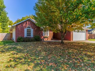 113 W Knight St, Willard, MO 65781