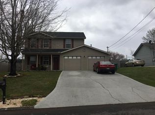 2319 Scanlon Ct, Powell, TN 37849