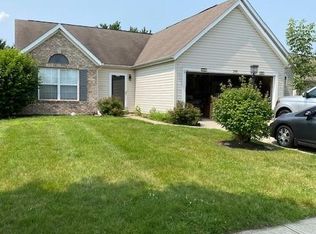 12323 Carriage Stone Dr, Fishers, IN