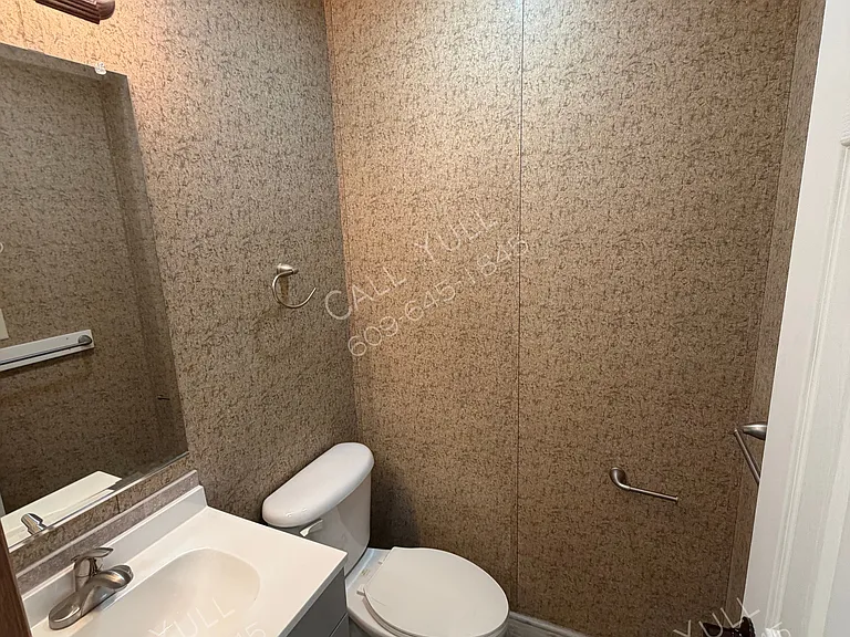 506 Franks Dr — Photo 7