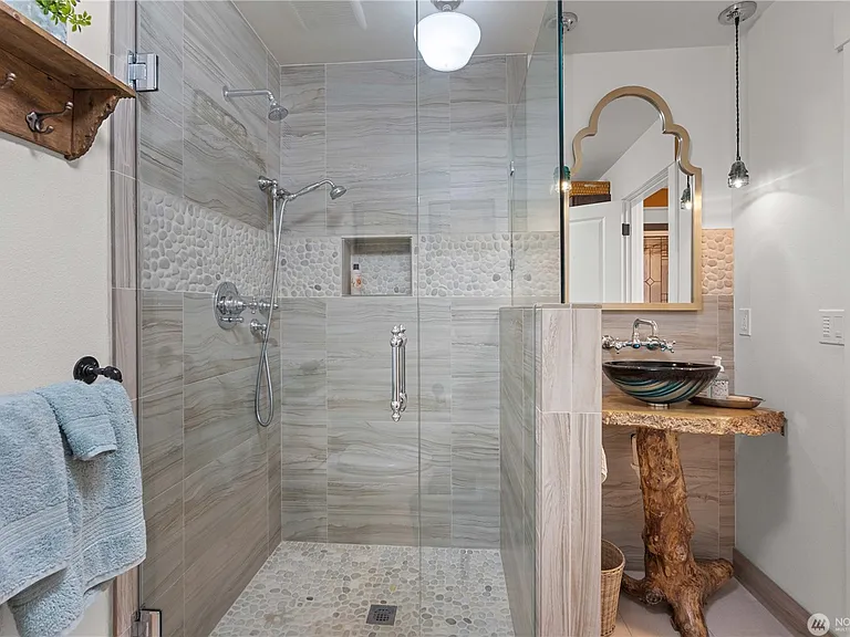 3616 Tahoma Pl W — Photo 17