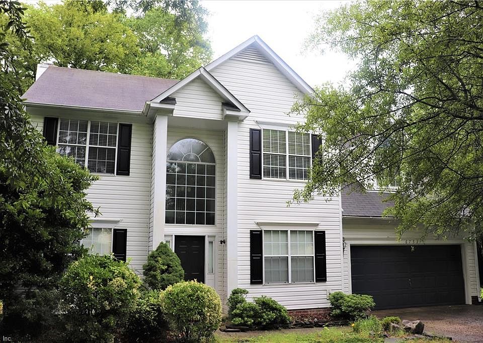 1st image of 6758 Burbage Lake Cir
