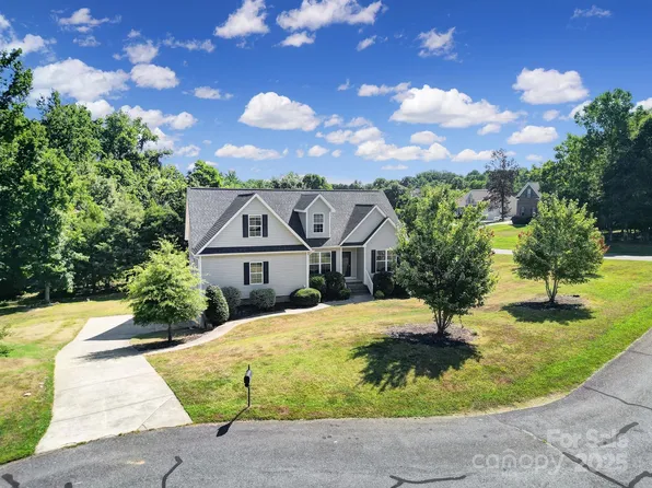 2708 Barwick Ln, Rock Hill, SC 29730