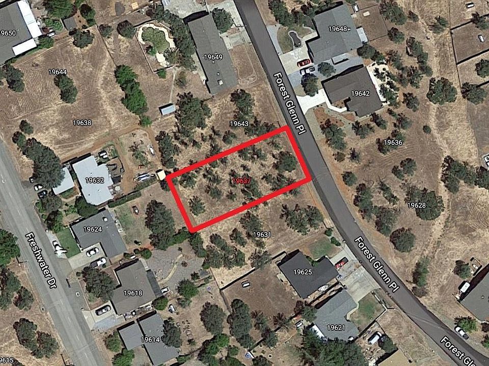 1st image of 19637 Forest Glen Pl