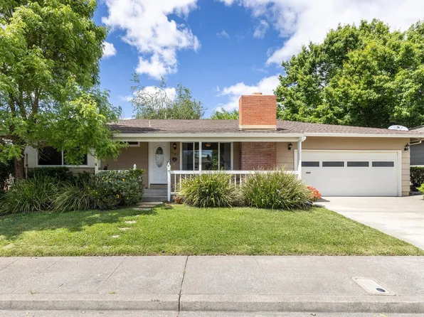 7121 Oak Leaf Drive, Santa Rosa, CA 95409