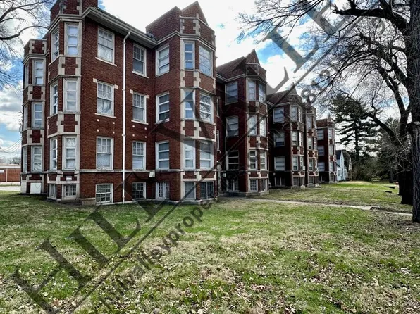 Edgewood Apartments, 6 McKinley Blvd #12, Terre Haute, IN 47803