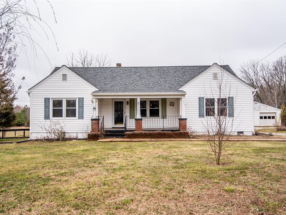 1st image of 981 Oakleigh Ave