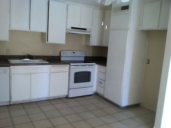 3rd image of 2219 Sonoma Ct