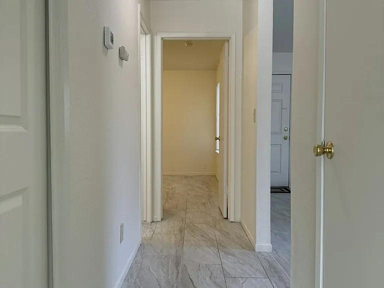 1310 Loughborough Dr — Photo 20