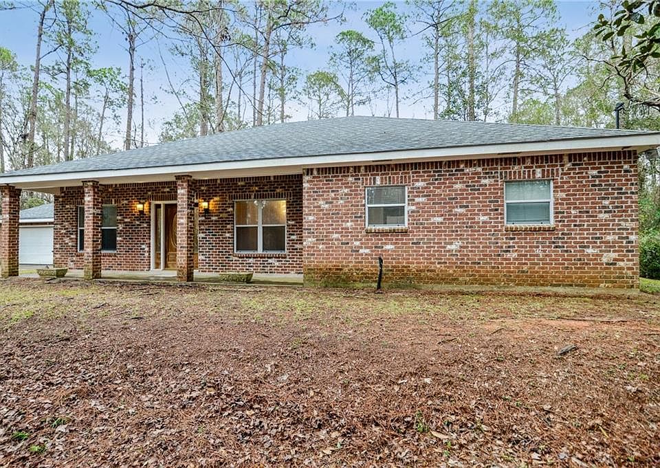 1st image of 102 Woodland Dr