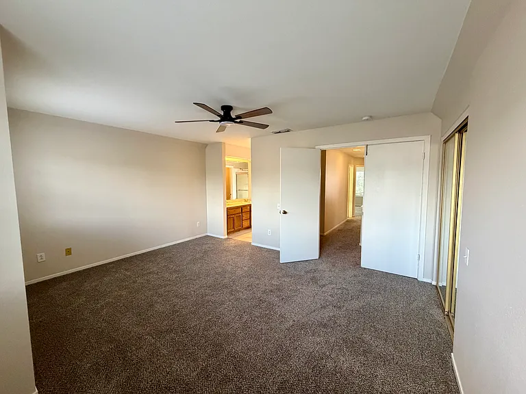 661 Mockingbird Ln — Photo 11