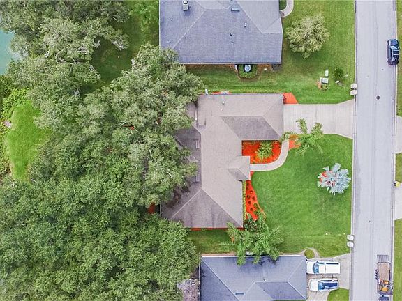 3rd image of 3155 Blackwater Oaks Way