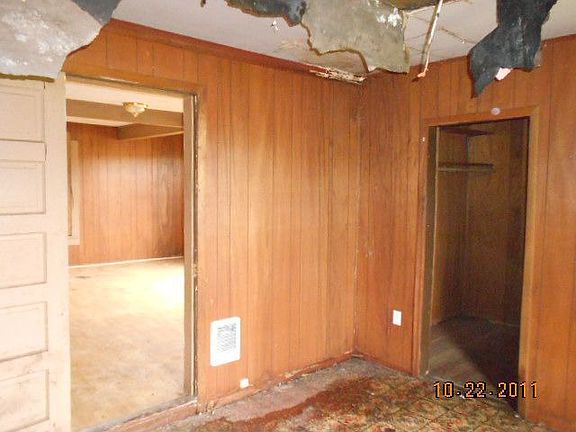 5th image of 4516 86th Ave E