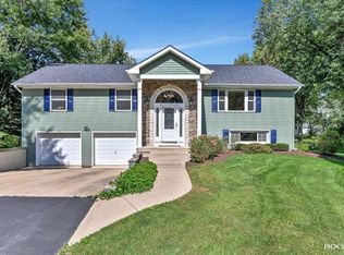 45W466 Bergman Dr, Big Rock, IL 60511