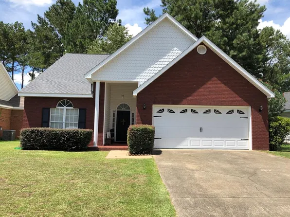 208 Superior Dr, Dothan, AL 36301